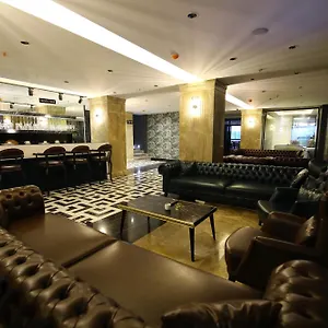 Grand Dora Otel